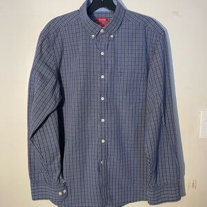 IZOD men’s slim fit blue /black/ white stripe button down size large